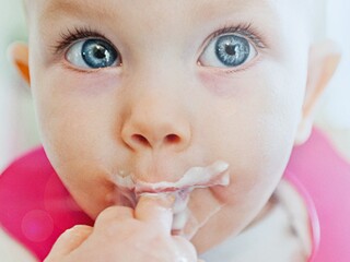Healthy Baby Snacks – Find Balance in Nutrition