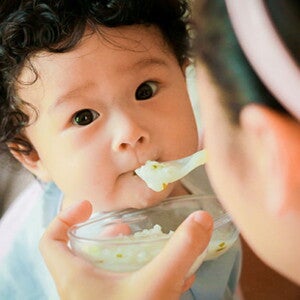 How much food to feed your baby at 6-7 months / 8 months / 9-11 months How much food to feed your baby at 6-7 months / 8 months / 9-11 months