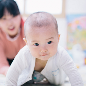 Baby Milestones – 9 to 11 Months Baby Milestones – 9 to 11 Months