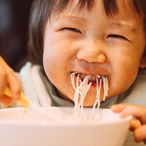 A Guide to Family Meals for Toddlers A Guide to Family Meals for Toddlers