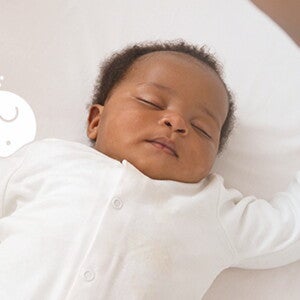Help your baby sleep with a regular bedtime routine Help your baby sleep with a regular bedtime routine