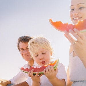 Raising a healthy eater: 14 ways to encourage healthy eating habits Raising a healthy eater: 14 ways to encourage healthy eating habits