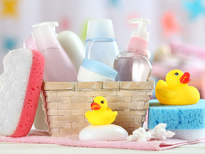 Bathing baby & toilet training